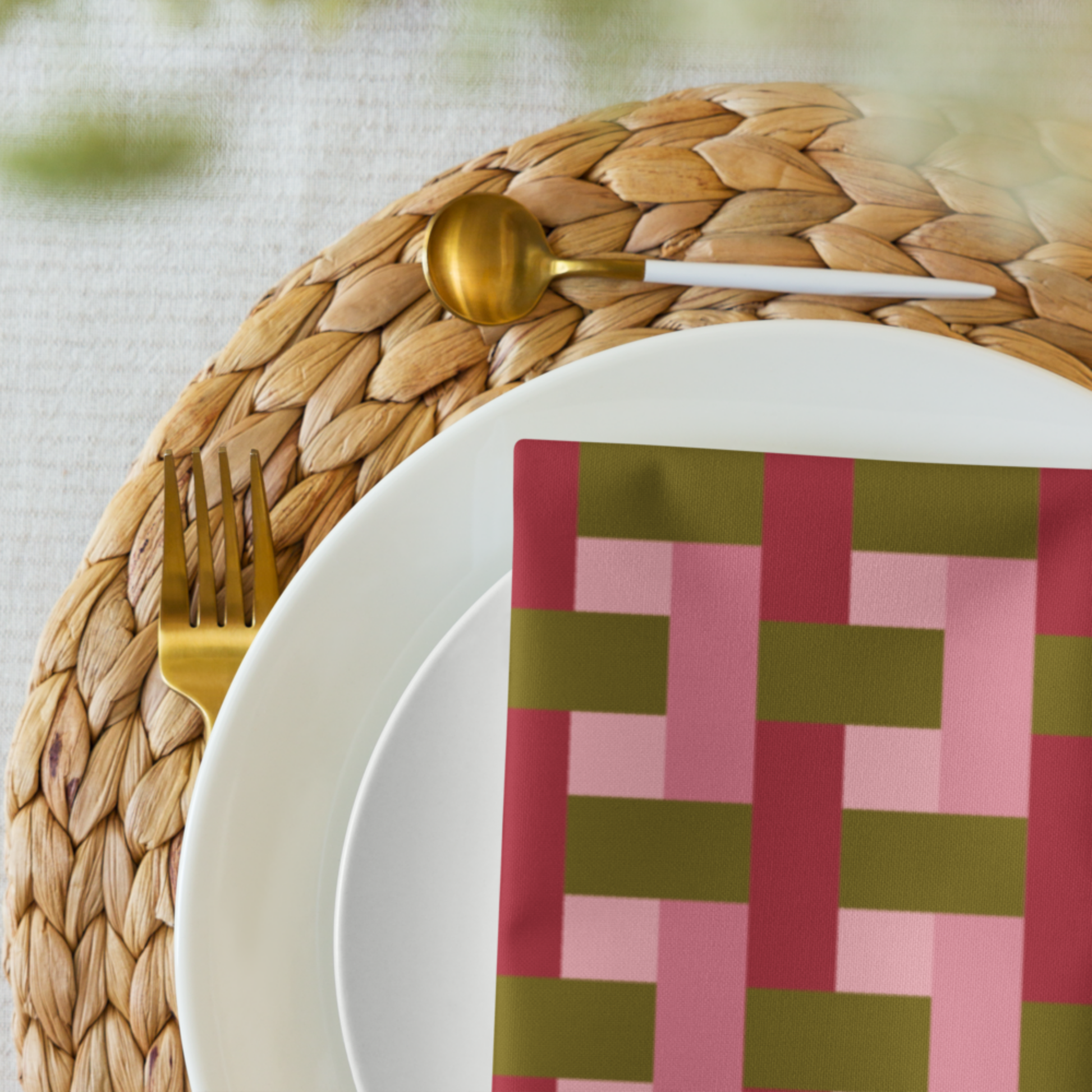 Pink and Green Geometric Cloth napkin set, Set of 4